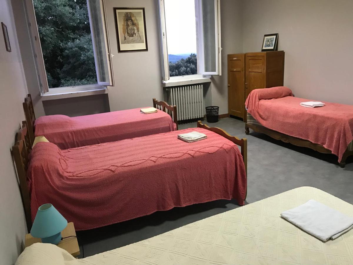 Prime Combe Hostel Fontanes  Bagian luar foto