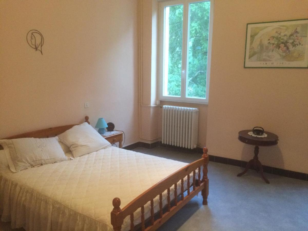 Prime Combe Hostel Fontanes  Bagian luar foto