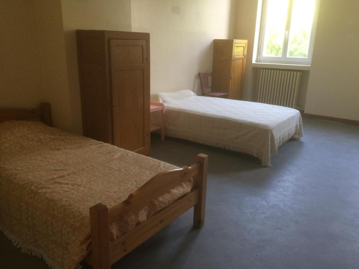 Prime Combe Hostel Fontanes  Bagian luar foto